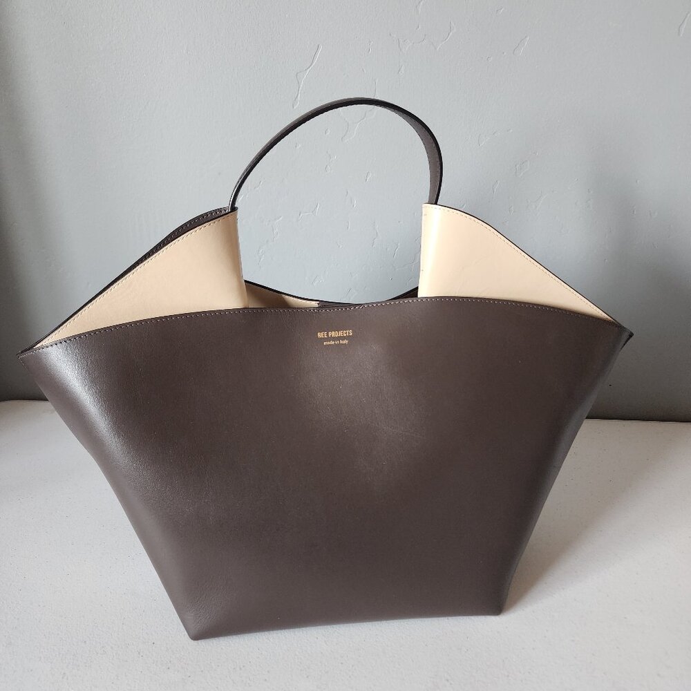 Ree Projects Tote "EUC" - Picture 3 of 16